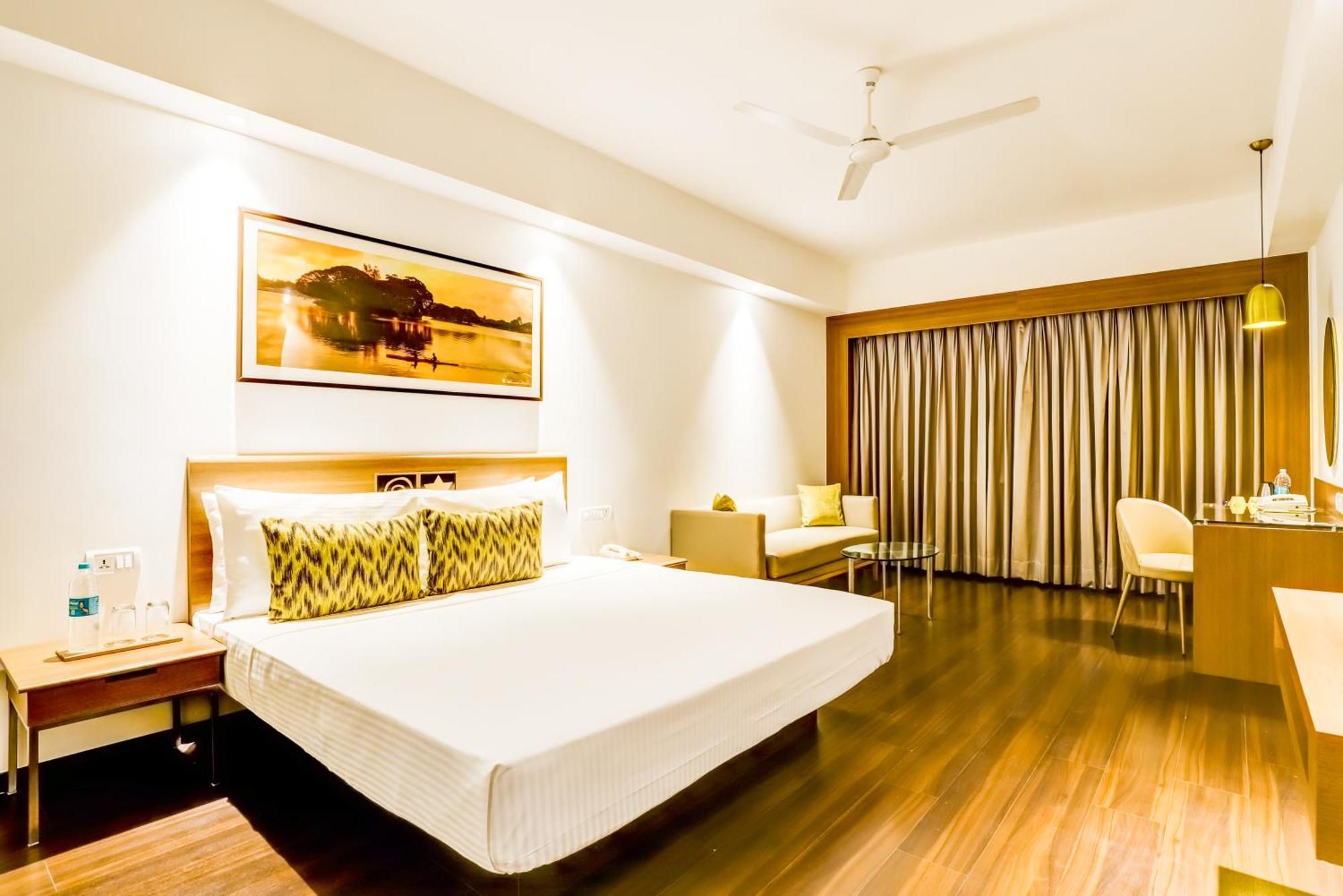 Lemon Tree Hotel Electronics City Bangalore Exterior foto